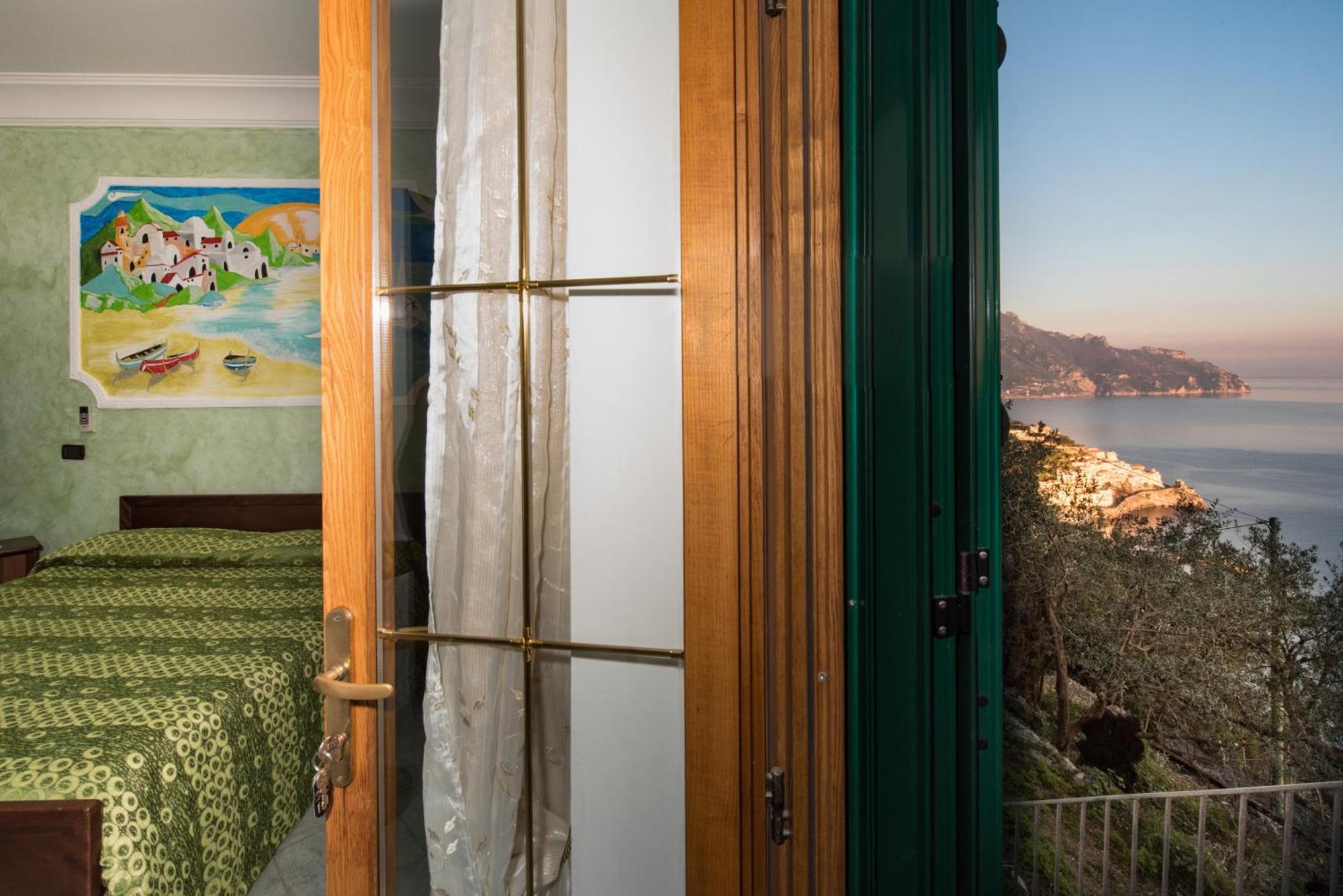 Bed and Breakfast H.H.Le Palme Amalfi Esterno foto