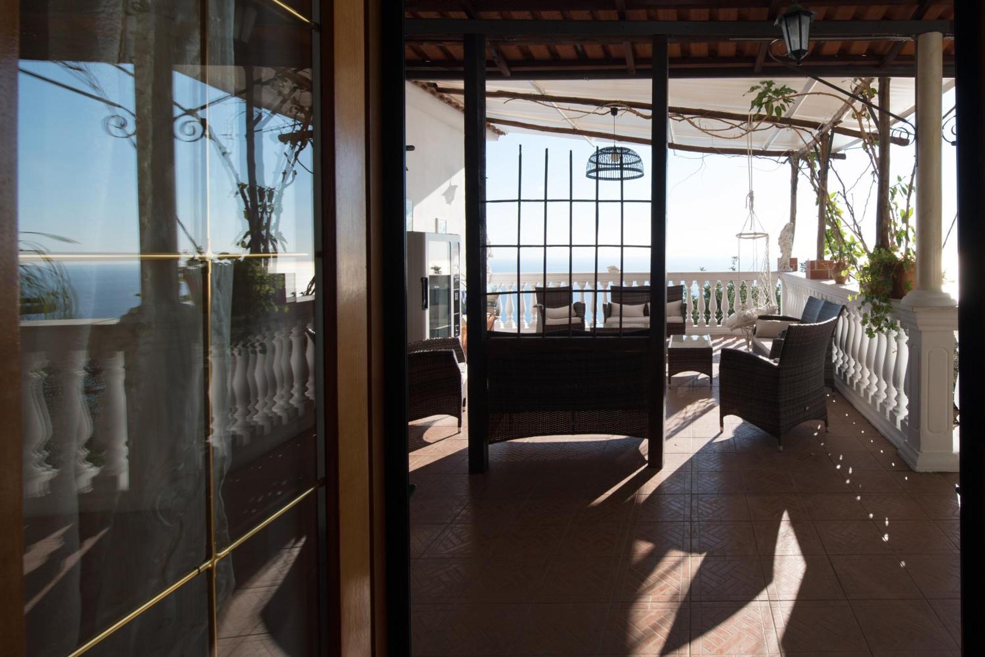 Bed and Breakfast H.H.Le Palme Amalfi Esterno foto