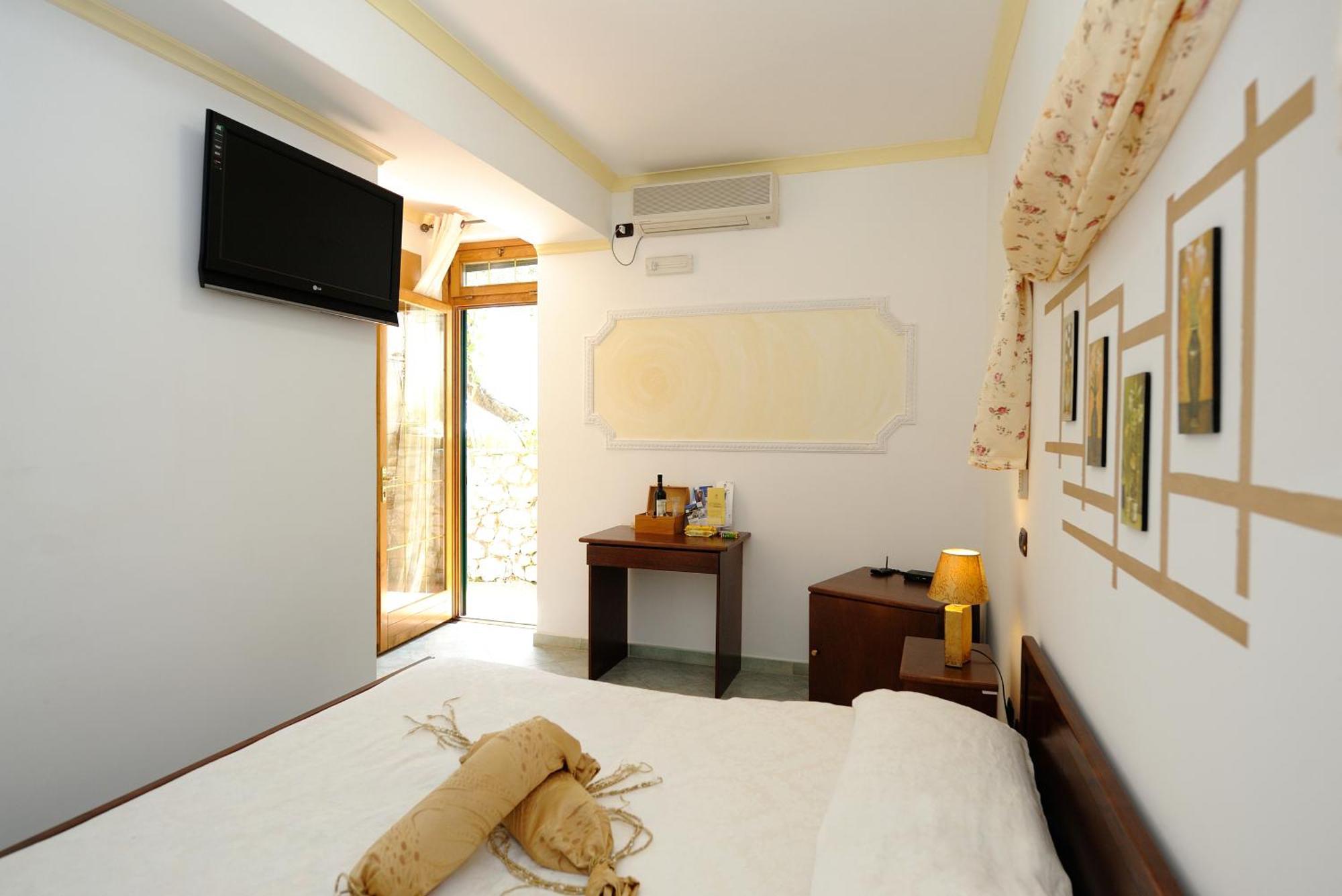 Bed and Breakfast H.H.Le Palme Amalfi Esterno foto