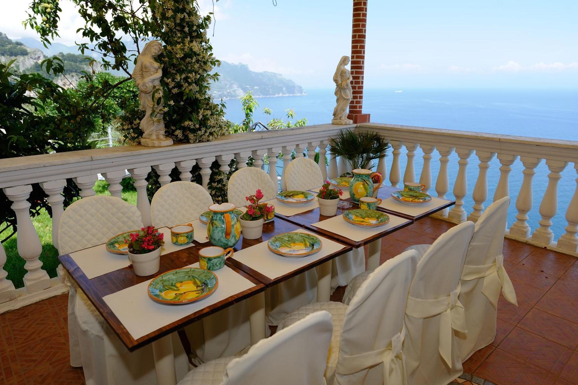Bed and Breakfast H.H.Le Palme Amalfi Esterno foto